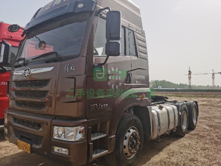 出售國五雙驅天V430馬力牽引車全險提戶掛靠全款分期都可以