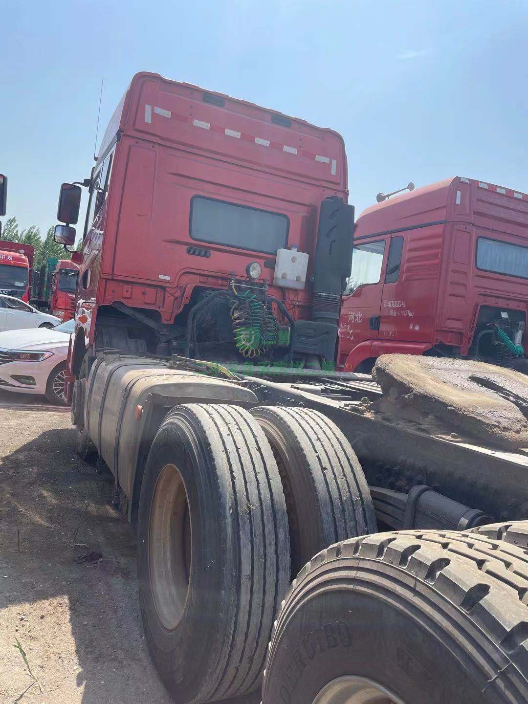 出售2019年5月的解放Jh6牽引車400馬力原版無磕碰