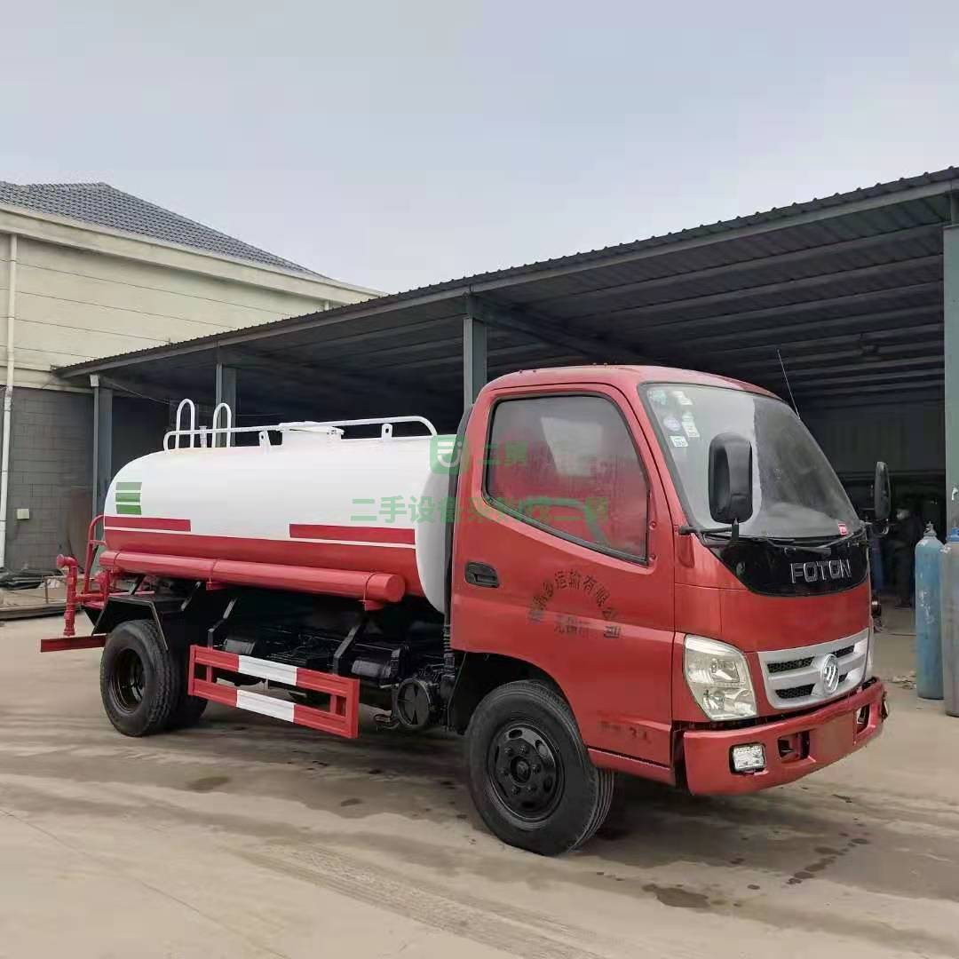 出售精品福田奧鈴軸距3.5米改裝全新5立方灑水車，朝柴4102發動機