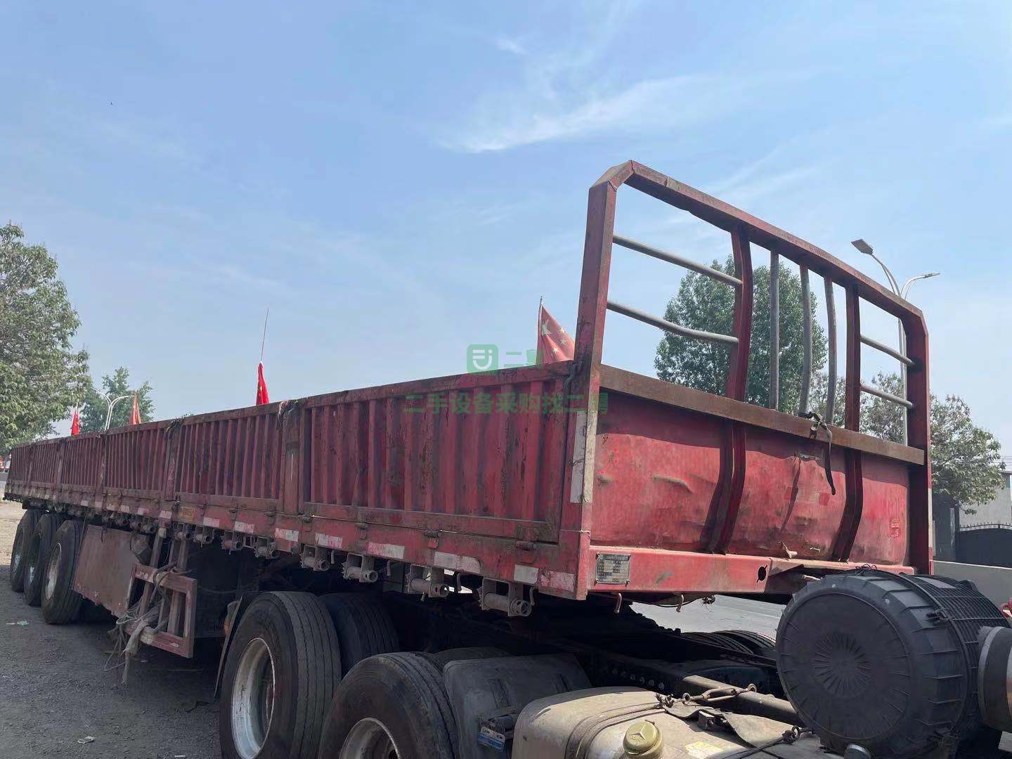 出售16年底13米標(biāo)箱掛車手續(xù)齊全隨時(shí)可以過(guò)戶提檔半掛車4萬(wàn)包過(guò)戶