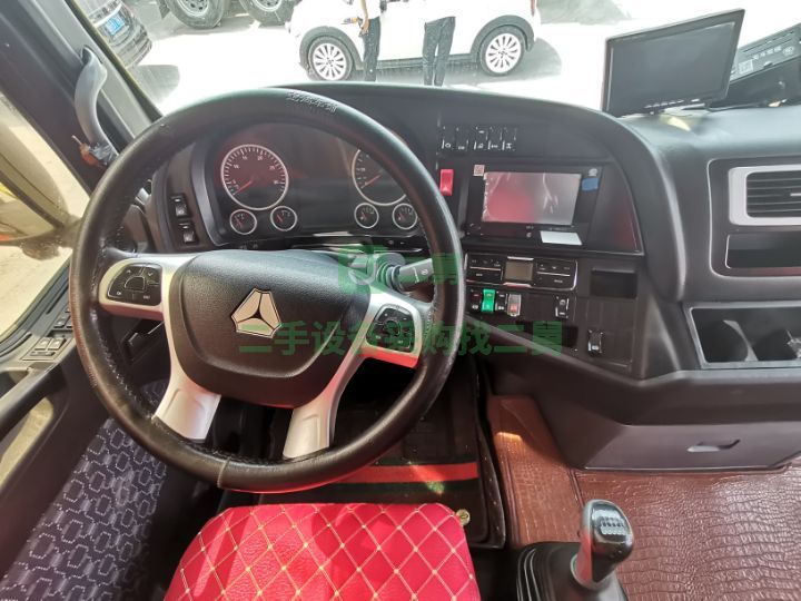 出售2017年4月汕德卡C7H牽引車，540馬力，國五，德國曼發(fā)動機