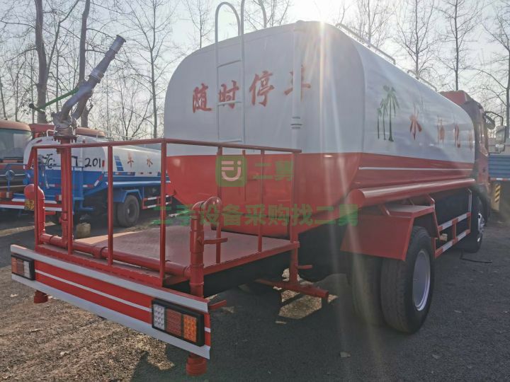 出售二手九成新的東風天錦15噸灑水車