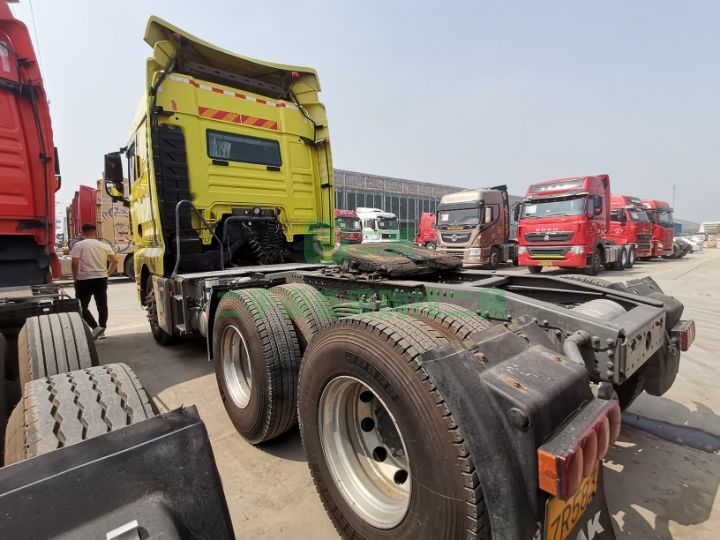 出售2017年4月汕德卡C7H牽引車，540馬力，國五，德國曼發(fā)動機