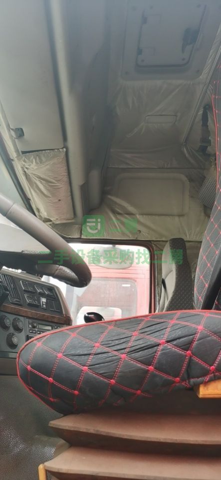出售15年11月大運336復合板輪邊橋倒短神器牽引車