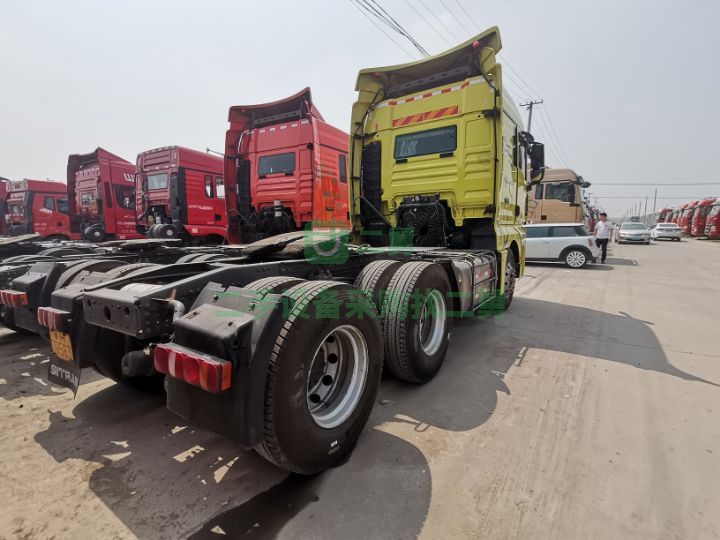 出售2017年4月汕德卡C7H牽引車，540馬力，國五，德國曼發(fā)動機