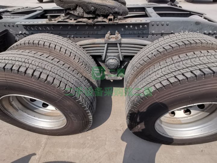 出售2017年4月汕德卡C7H牽引車，540馬力，國五，德國曼發(fā)動機