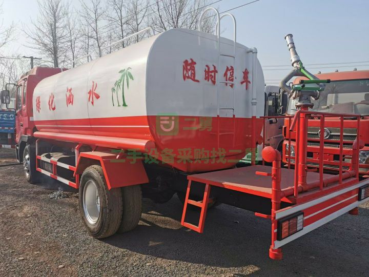 出售二手九成新的東風天錦15噸灑水車