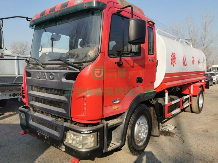 出售二手九成新的東風天錦15噸灑水車