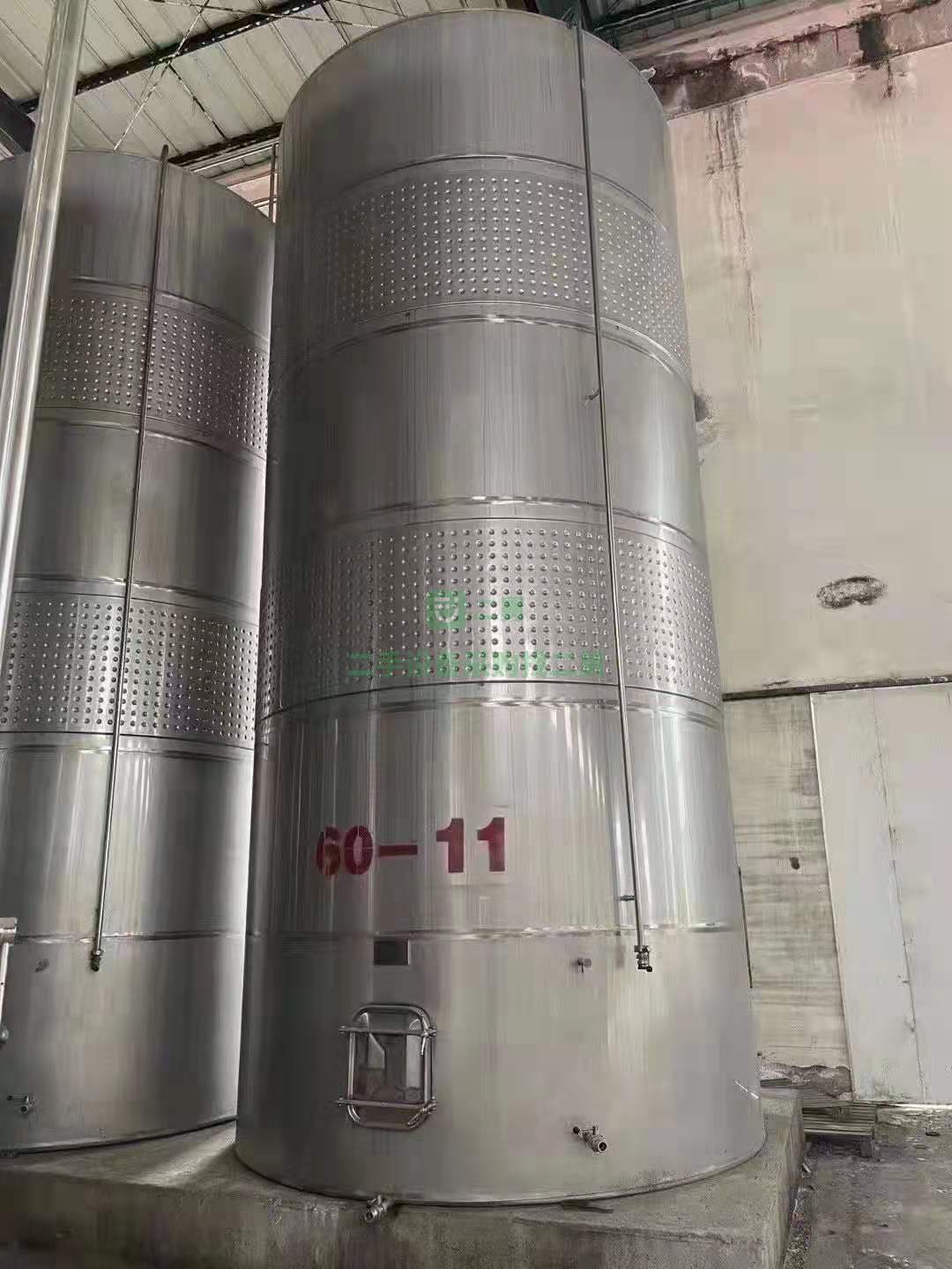 在位出售150立方直徑4.6米，高8.5米.不銹鋼儲罐