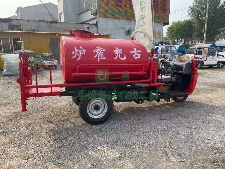 出售21年的3立方消防車