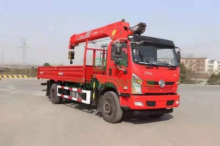 出售東風D1國六配三一8噸隨車起重機吊車