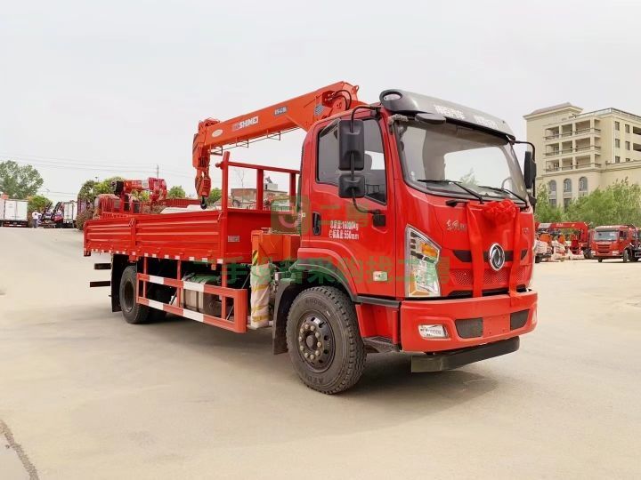 出售東風D1國六配三一8噸隨車起重機吊車