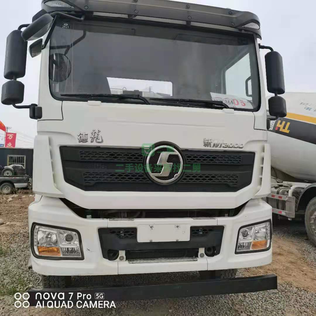 出售精品20年德龍輕量化攪拌車，濰柴340馬力
