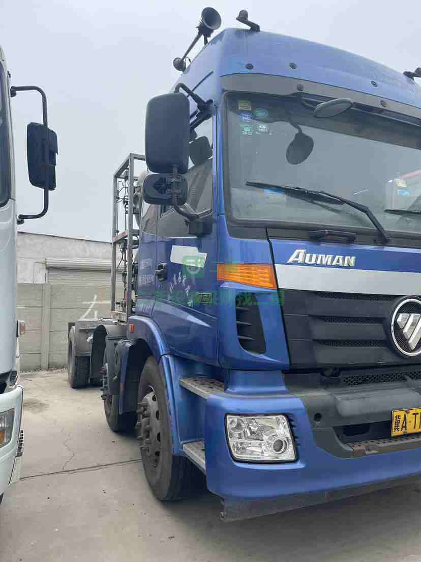 出售國五排放歐曼336天然氣牽引車