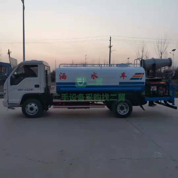 出售一臺福田五立方工地專用園林綠化道路抑塵霧炮灑水車