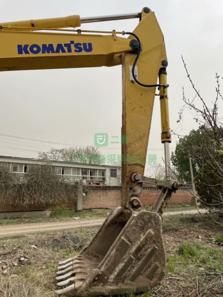 出售極品小松300挖掘機(jī)，純正本地車，價格便宜，大件漂亮