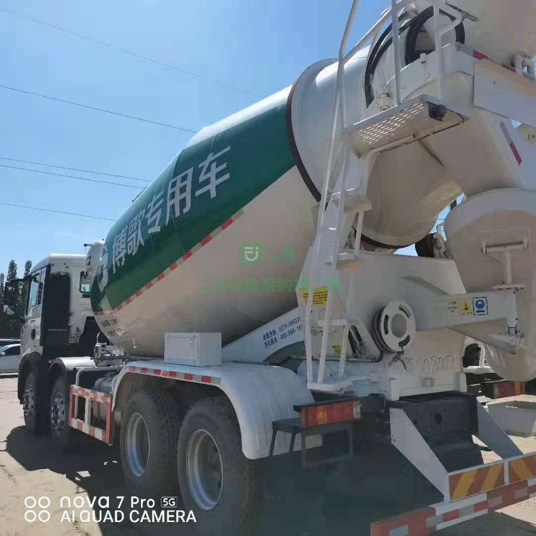 出售一臺豪沃庫存新車攪拌車 TX340 國五輕量化，全國三包