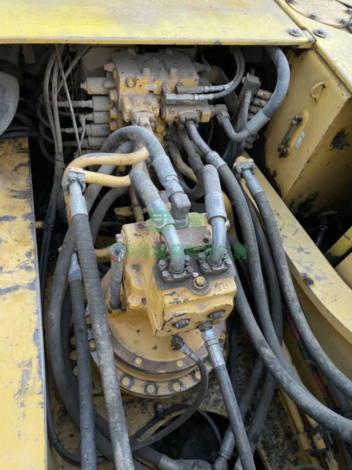 出售極品小松300挖掘機(jī)，純正本地車，價格便宜，大件漂亮