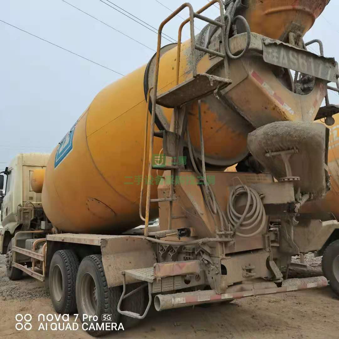 出售一臺(tái)17年國(guó)五三一攪拌車，大12方 濰柴發(fā)動(dòng)機(jī)