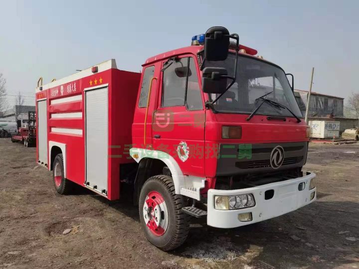 出售東風6噸水罐泡沫兩用消防車，玉柴發動機