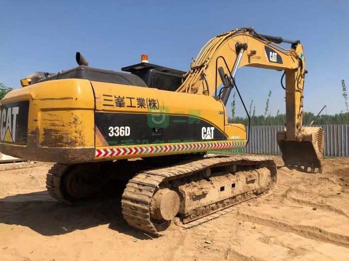 出售二手八成新的卡特336D挖掘機