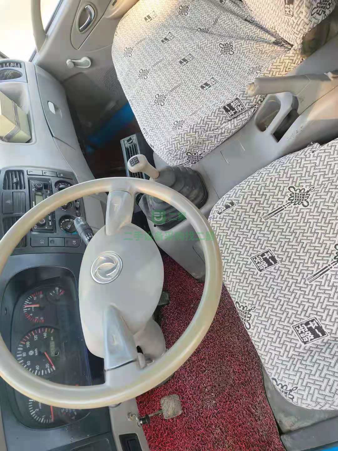出售東風多利卡新款4立方吸糞車帶360度旋轉抱桿
