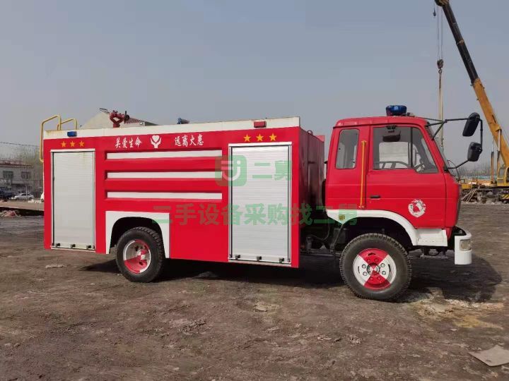 出售東風6噸水罐泡沫兩用消防車，玉柴發動機