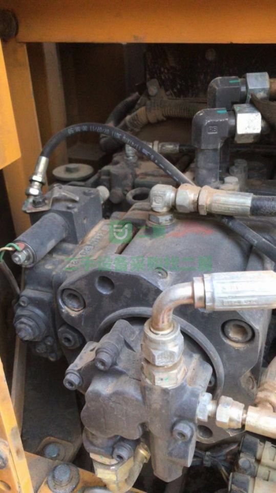 出售二手15年的臨工150挖掘機，全車原版，動作協調有力