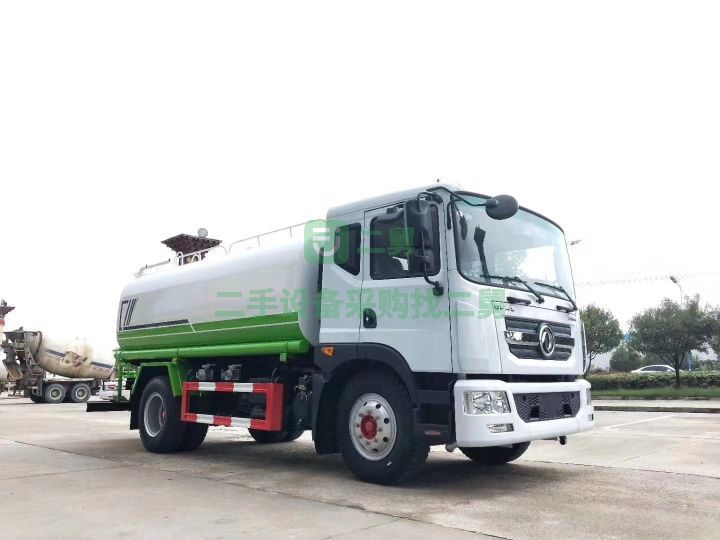 江蘇出售國六東風多利卡12方灑水車