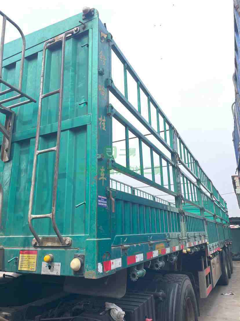 出售二手18年的鑼響13米高低板半掛車