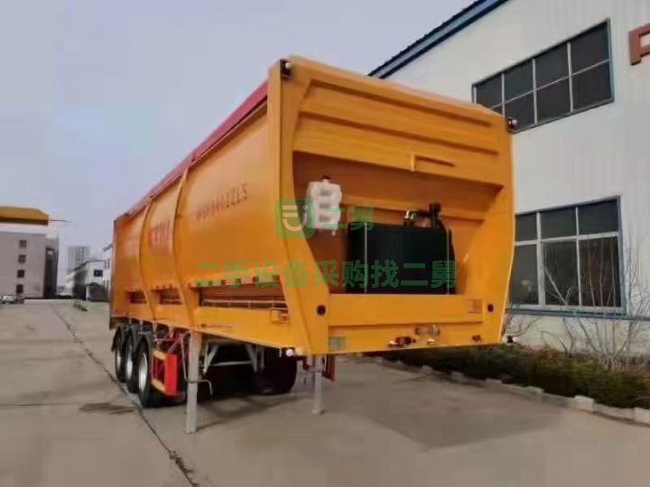 出售二手的九成新以上的21年的半掛車
