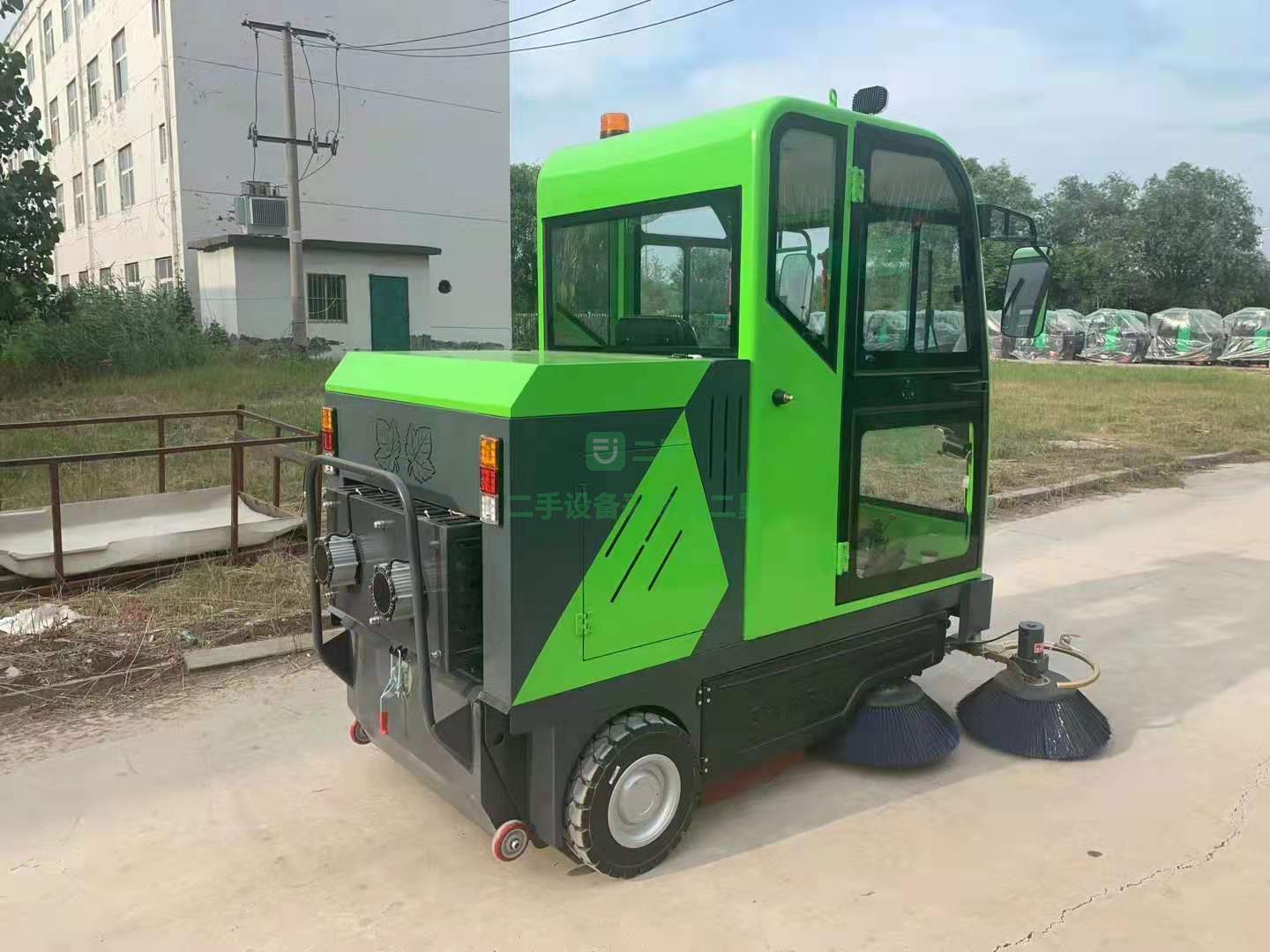 出售電動掃地車五刷勇士清掃寬度1500～1850