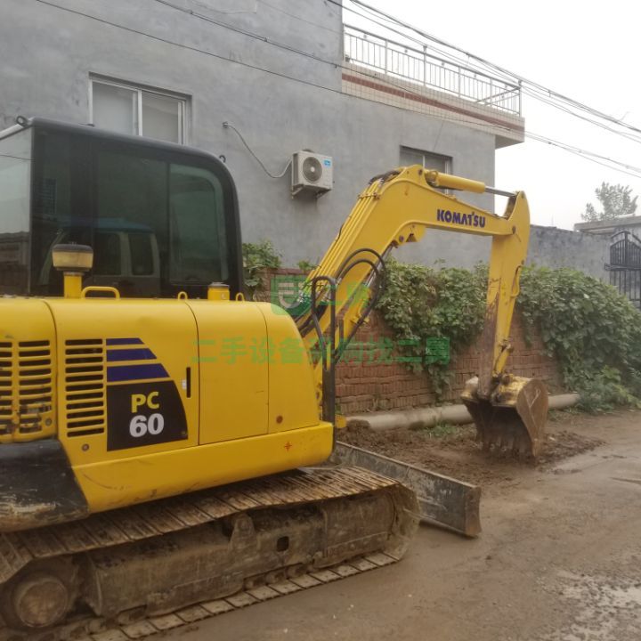 河南出售日系小松56八成新挖掘機(jī)，極品車況，可以直接上工地干活