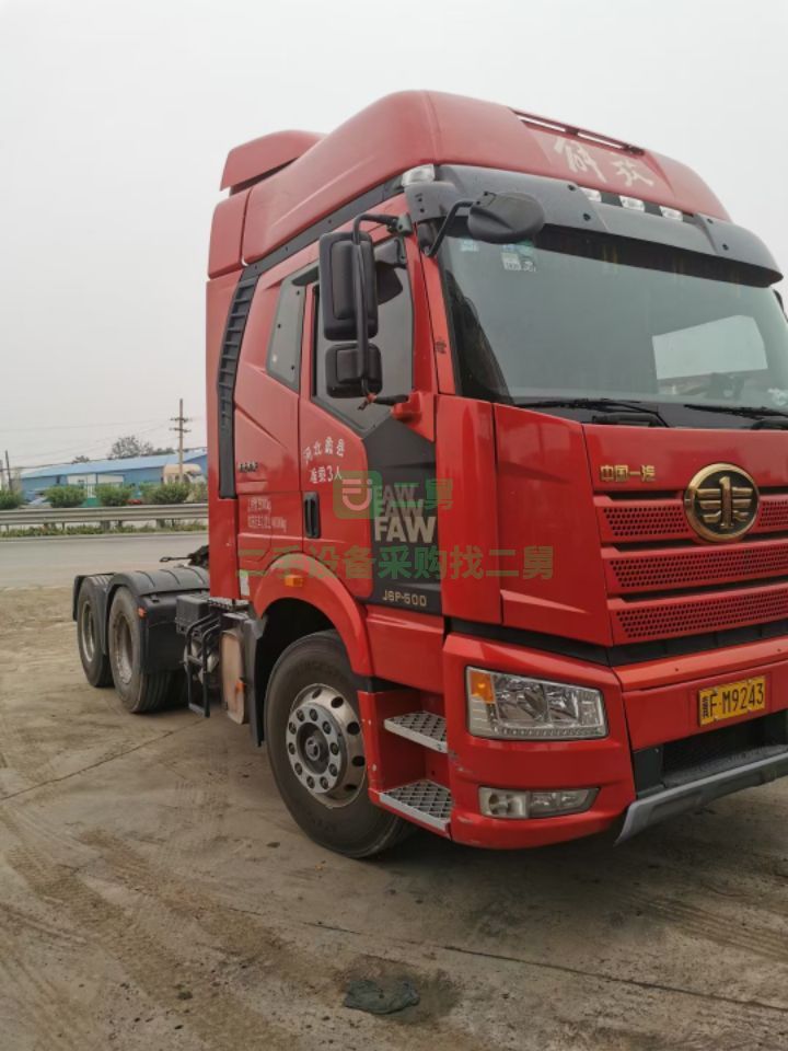 出售原版原漆全車鋁圈，免維護(hù)橋J6P/500馬力牽引車輪胎九成新