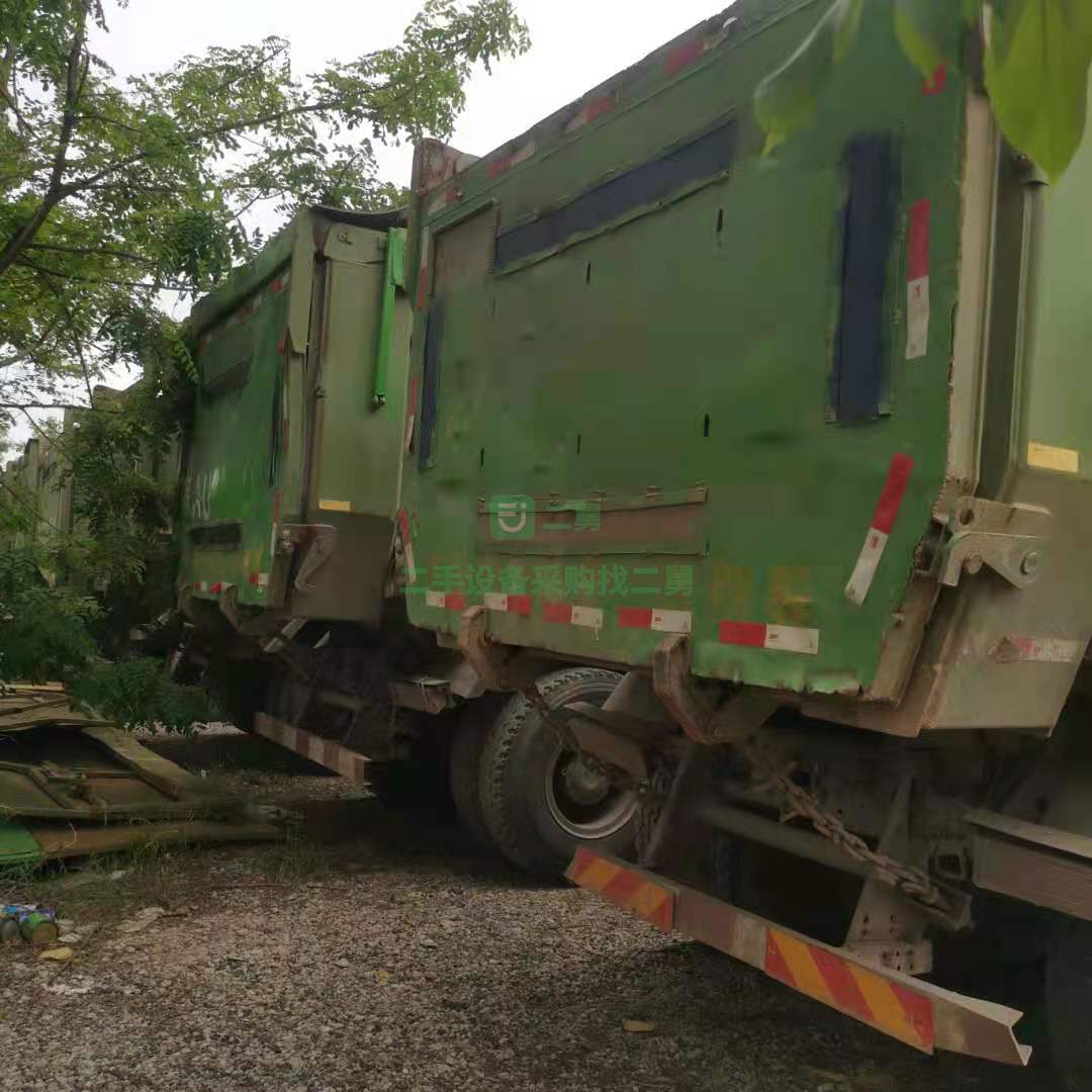 出售一臺17年新德龍M3000自卸車，國五排放
