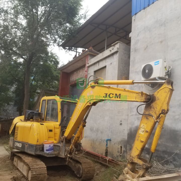 河南出售二手七成新的挖掘機(jī)極品車(chē)況，直接干活