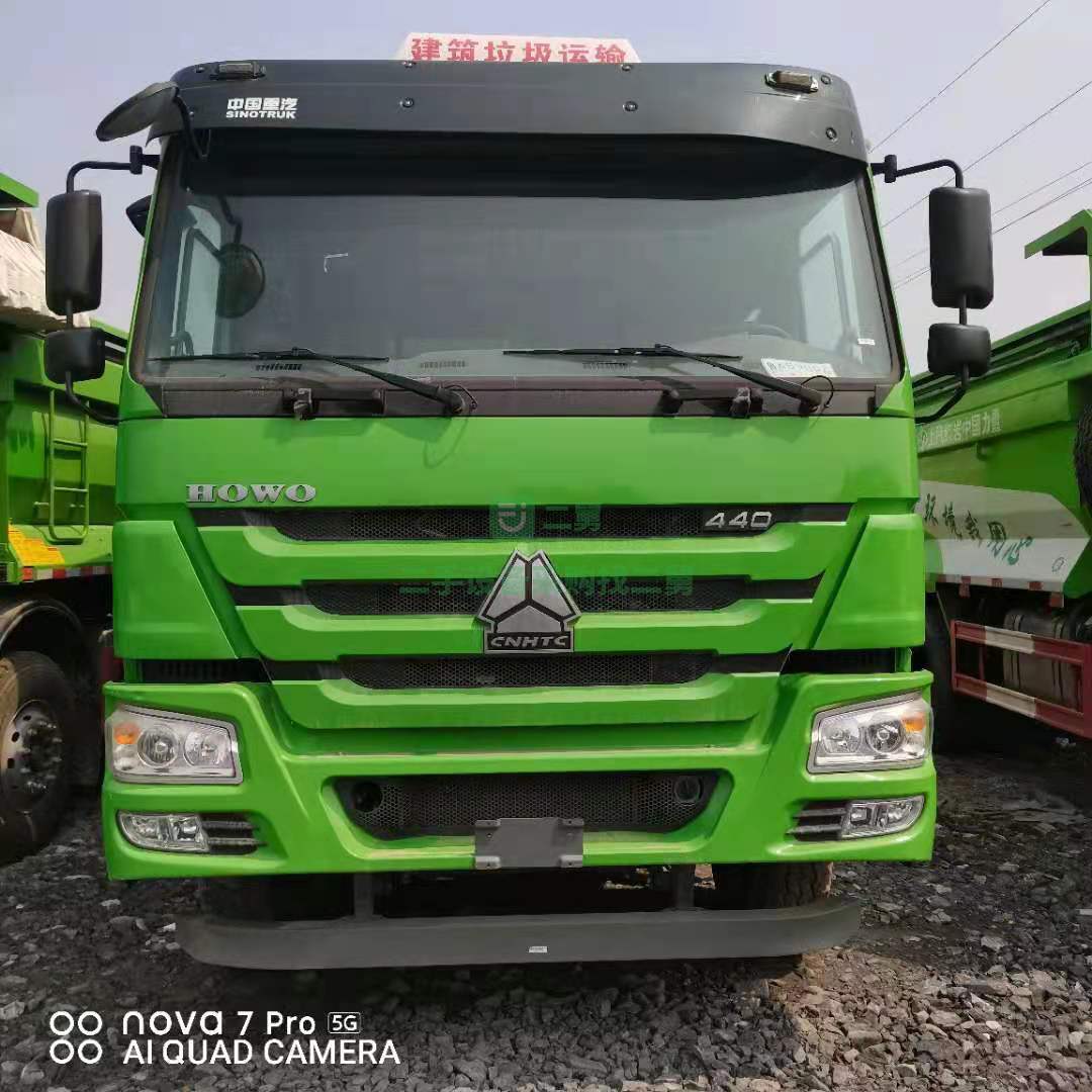 出售一臺(tái)重汽豪沃440馬力自卸車，法規(guī)版，國(guó)六