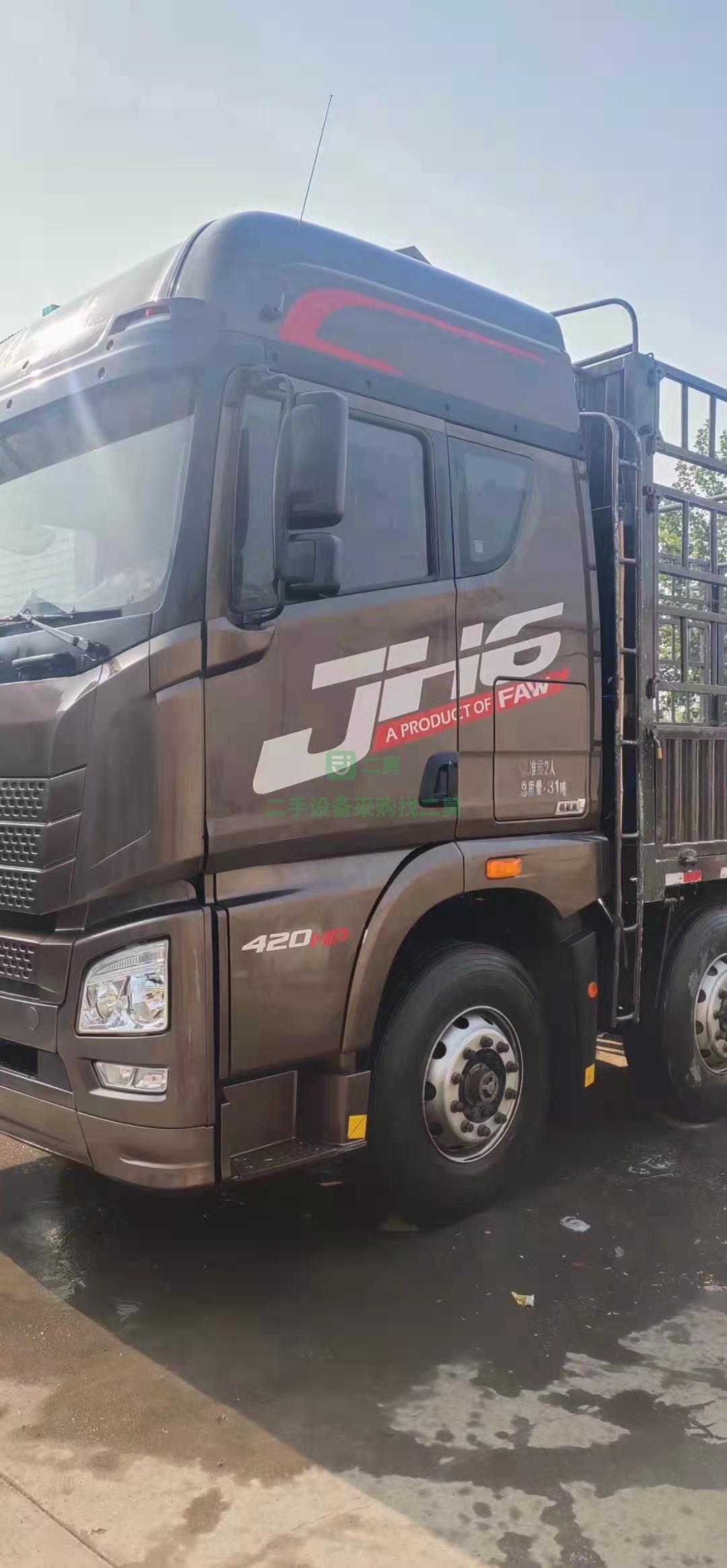 出售剛到家一臺有1年2月JH6 9.6米高欄貨車 420平地板