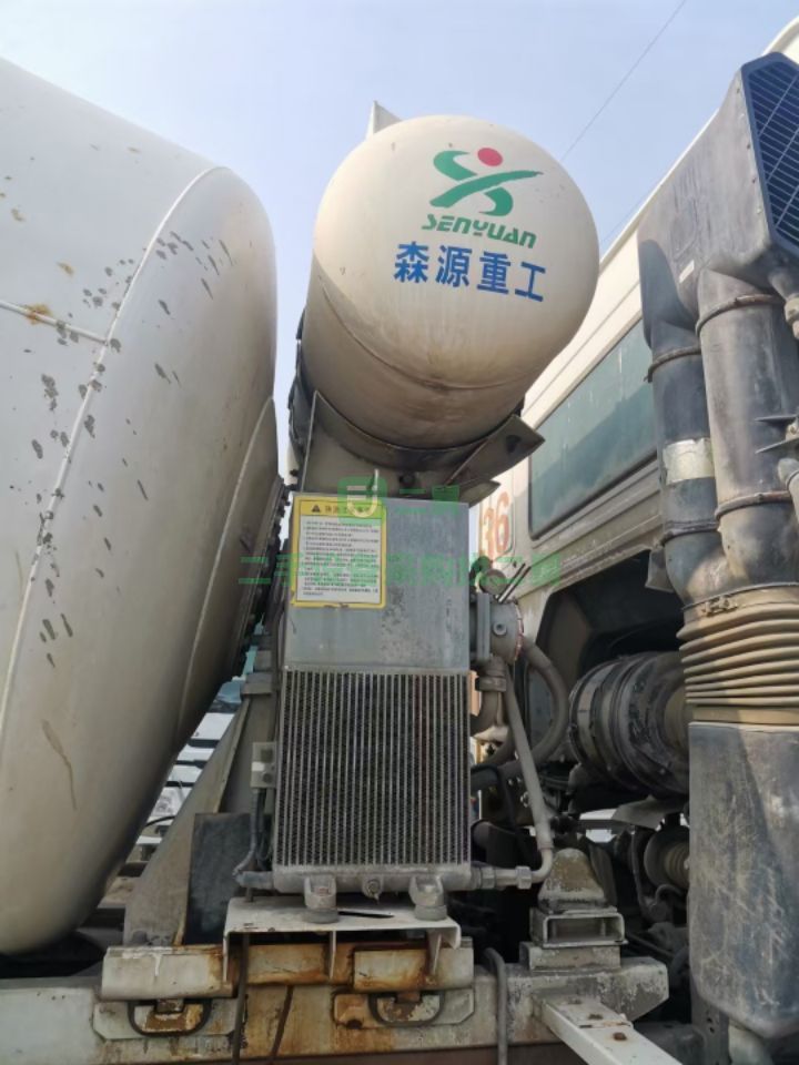出售二手的18年德龍國五排放14方罐保拉16攪拌車