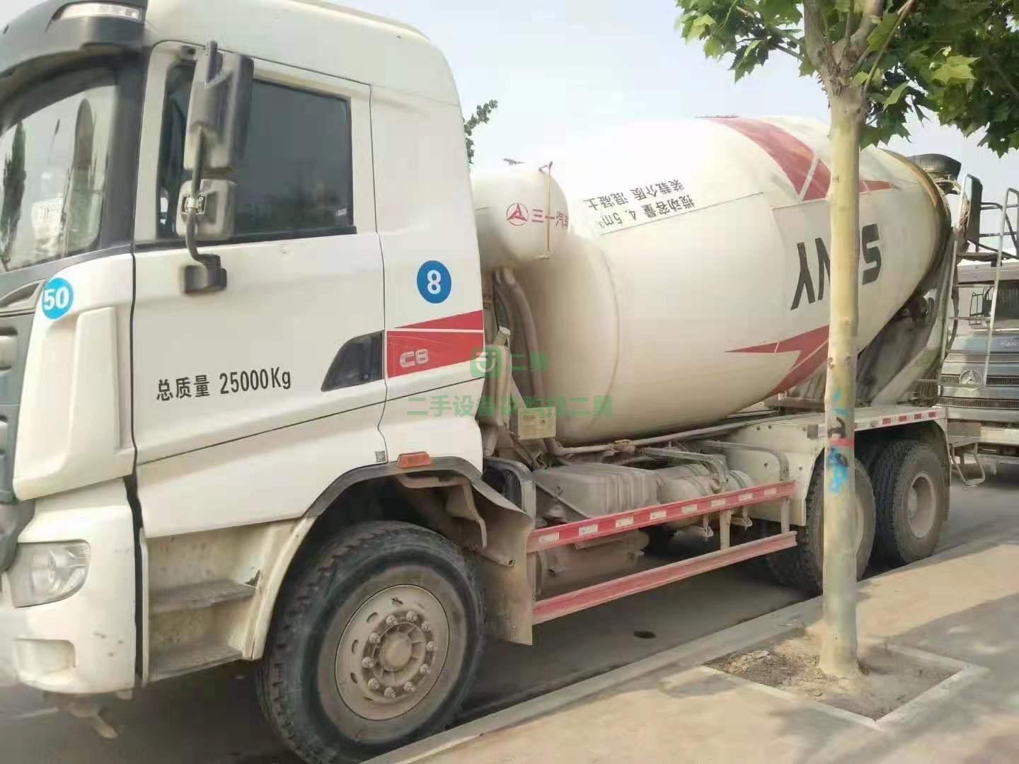 出售一臺19年國五12方三一攪拌車 濰柴發動機 336馬力