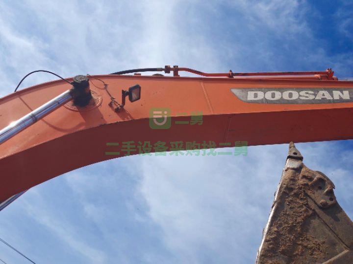 河北出售二手八成新的10年斗山220－7挖掘機(jī)