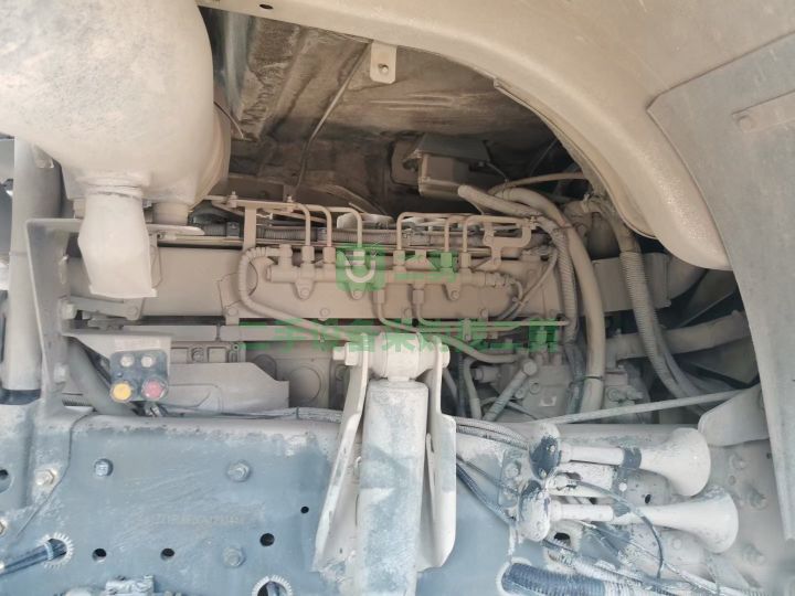 出售16年豪沃森源，大14方罐拉16攪拌車原車原版！