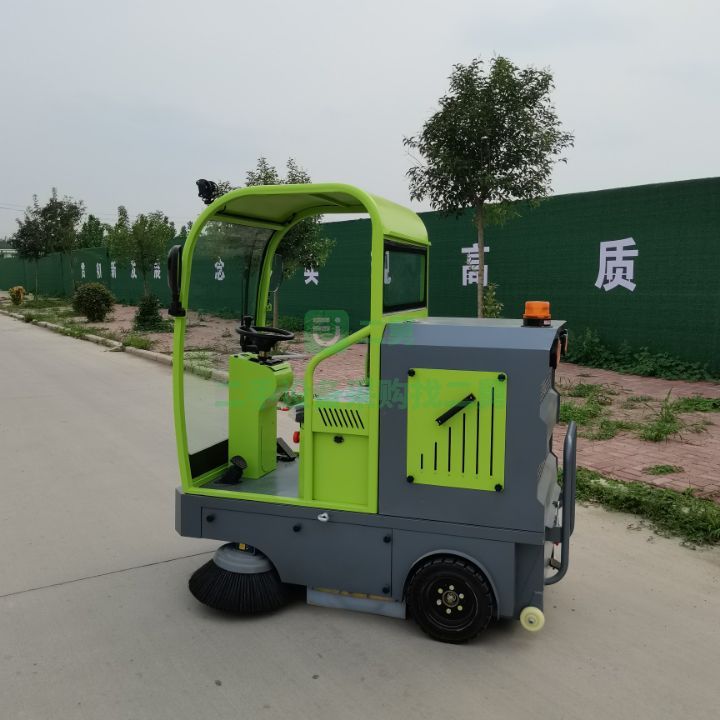 山東出售二手九成新的九鼎萊特電動三輪掃地車
