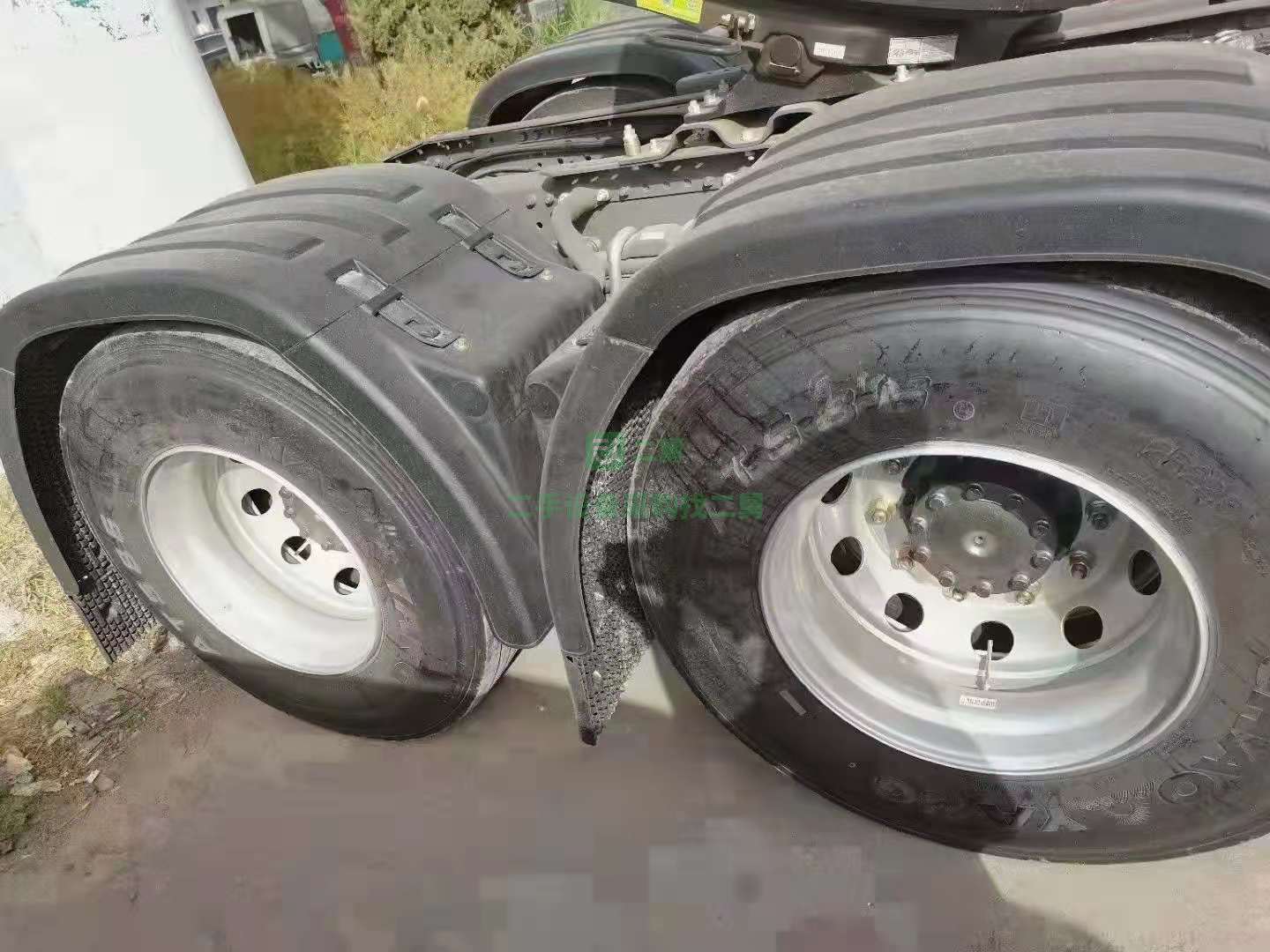 出售汕德卡2021款G7牽引車國五排放510馬力2.0奢華版