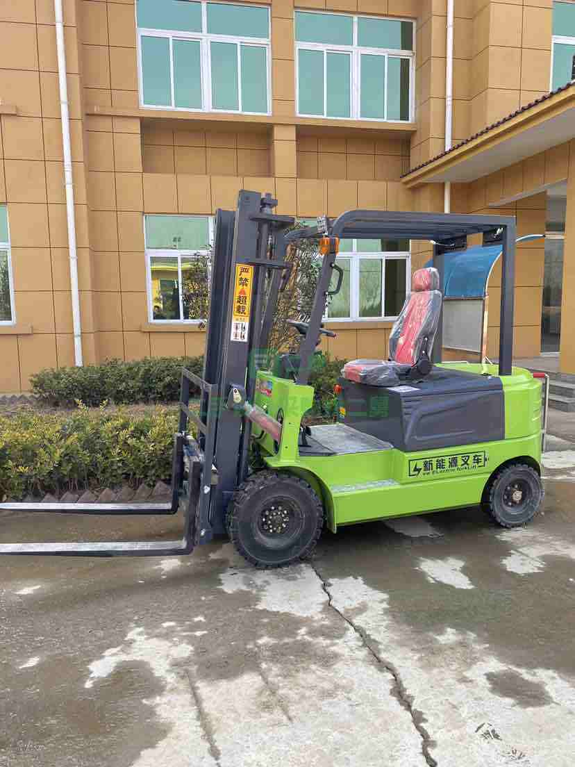 山東出售九成新的新能源DdCc電動叉車1-3噸
