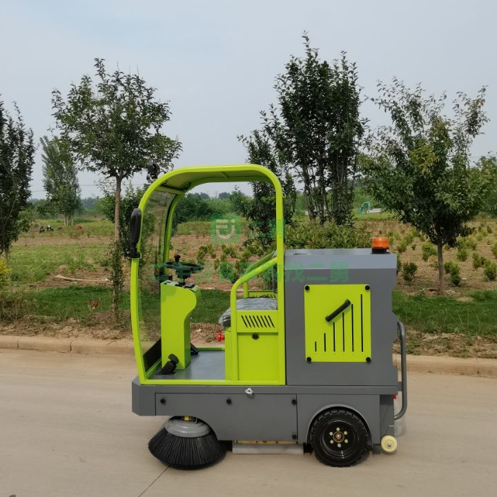 山東出售二手九成新的九鼎萊特電動三輪掃地車