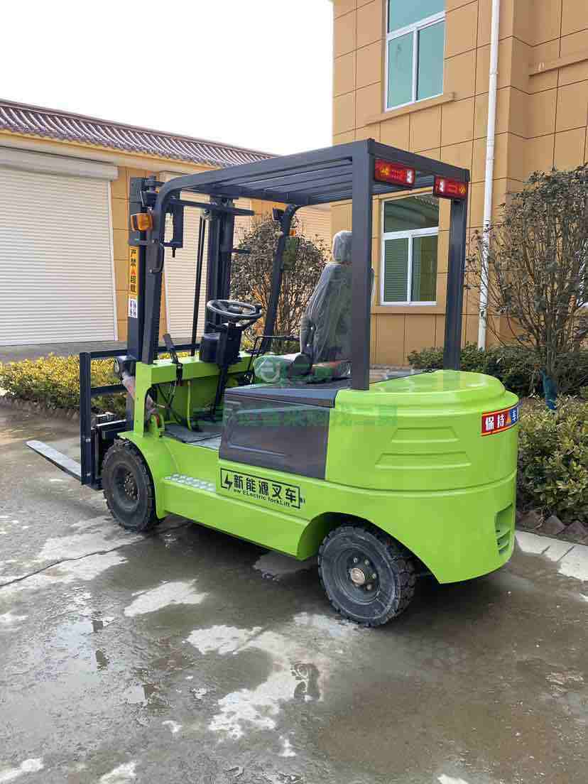 山東出售九成新的新能源DdCc電動叉車1-3噸