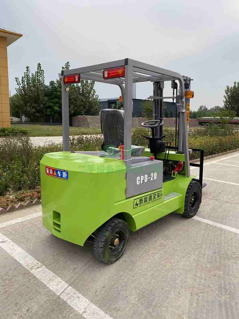 山東出售九成新的新能源DdCc電動叉車1-3噸