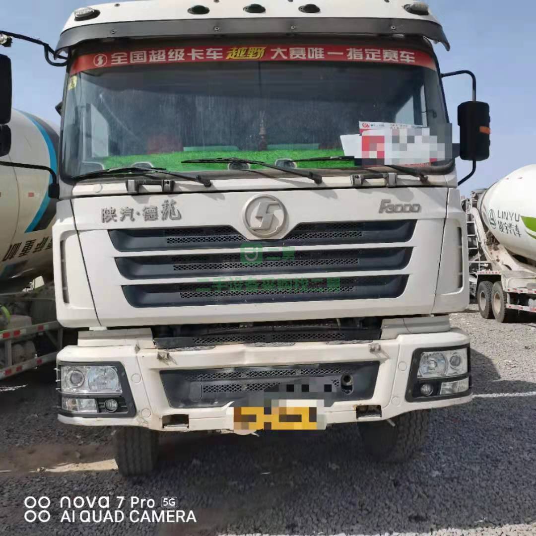 出售一臺(tái)16年底國(guó)四德龍攪拌車(chē)，濰柴發(fā)動(dòng)機(jī)，375馬力