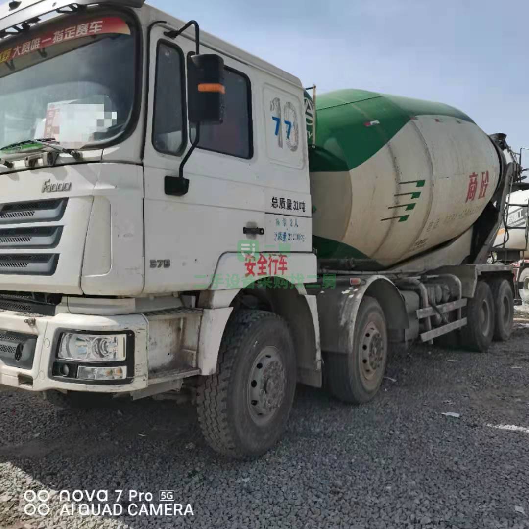 出售一臺(tái)16年底國(guó)四德龍攪拌車(chē)，濰柴發(fā)動(dòng)機(jī)，375馬力